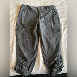 Eddie Bauer cargo capris size 10 - like new